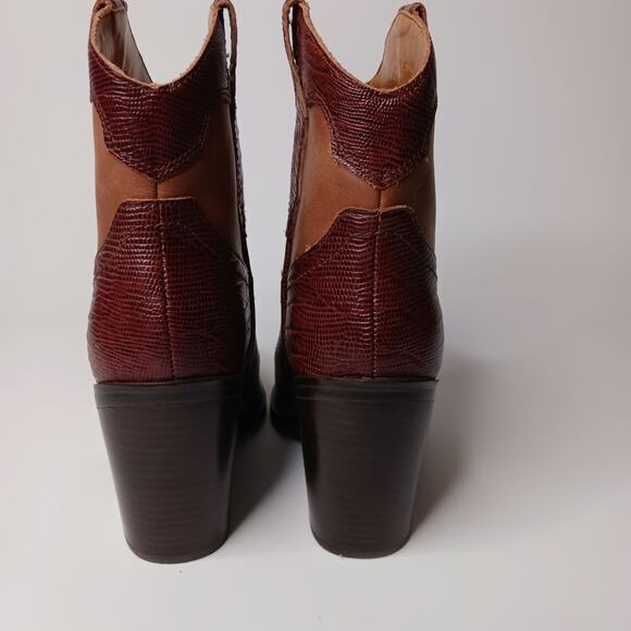 Marc Fisher Gona western Bootie, Leather upper, Women's size 8M - Picture 5 of 12